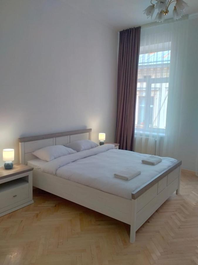 Avangard Passage Kryva Lypa Apartment Lviv Exteriör bild