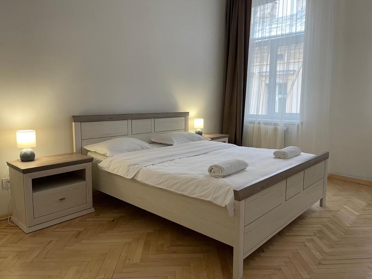 Avangard Passage Kryva Lypa Apartment Lviv Exteriör bild