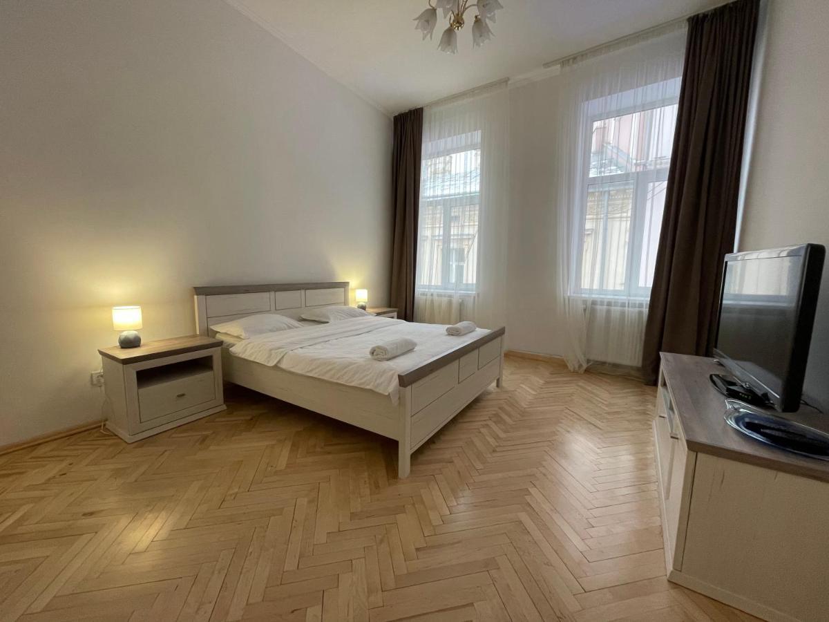 Avangard Passage Kryva Lypa Apartment Lviv Exteriör bild